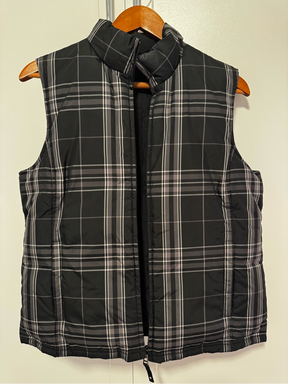 Women’s Charter Club Black Plaid Quilted Reversable Vest - Lightweight Layering